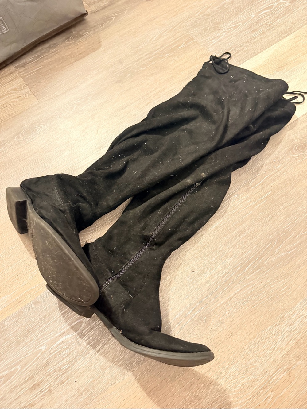 Black Over-the-Knee Women's Boots - Suede Look